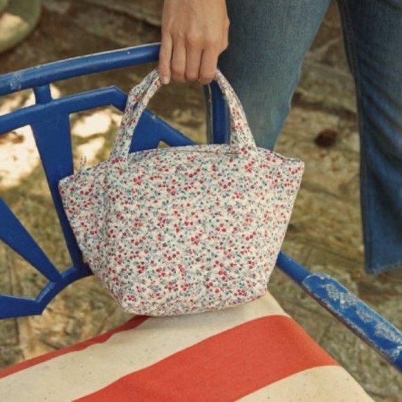 Doen Handbags - NWT Doen Petite Clemence Tote in Brianwood Floral